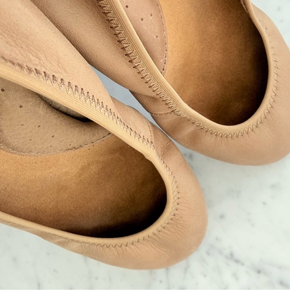 Born Julianne Flats Tan Womens Size 9.5 - Picture 10 of 16